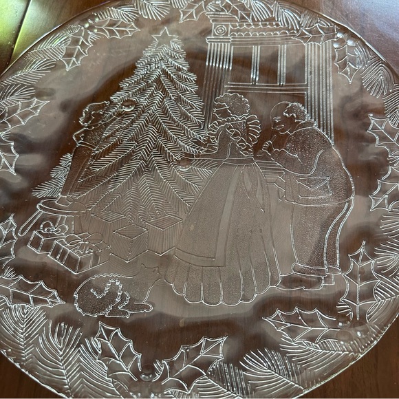 Vintage Pilgrim Glass 13” Party Platter Embossed Family Christmas Tree Scene - Picture 2 of 9